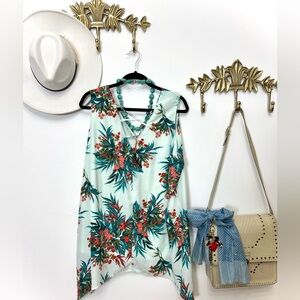 Vacation ready sleeves tropical blouse 2X